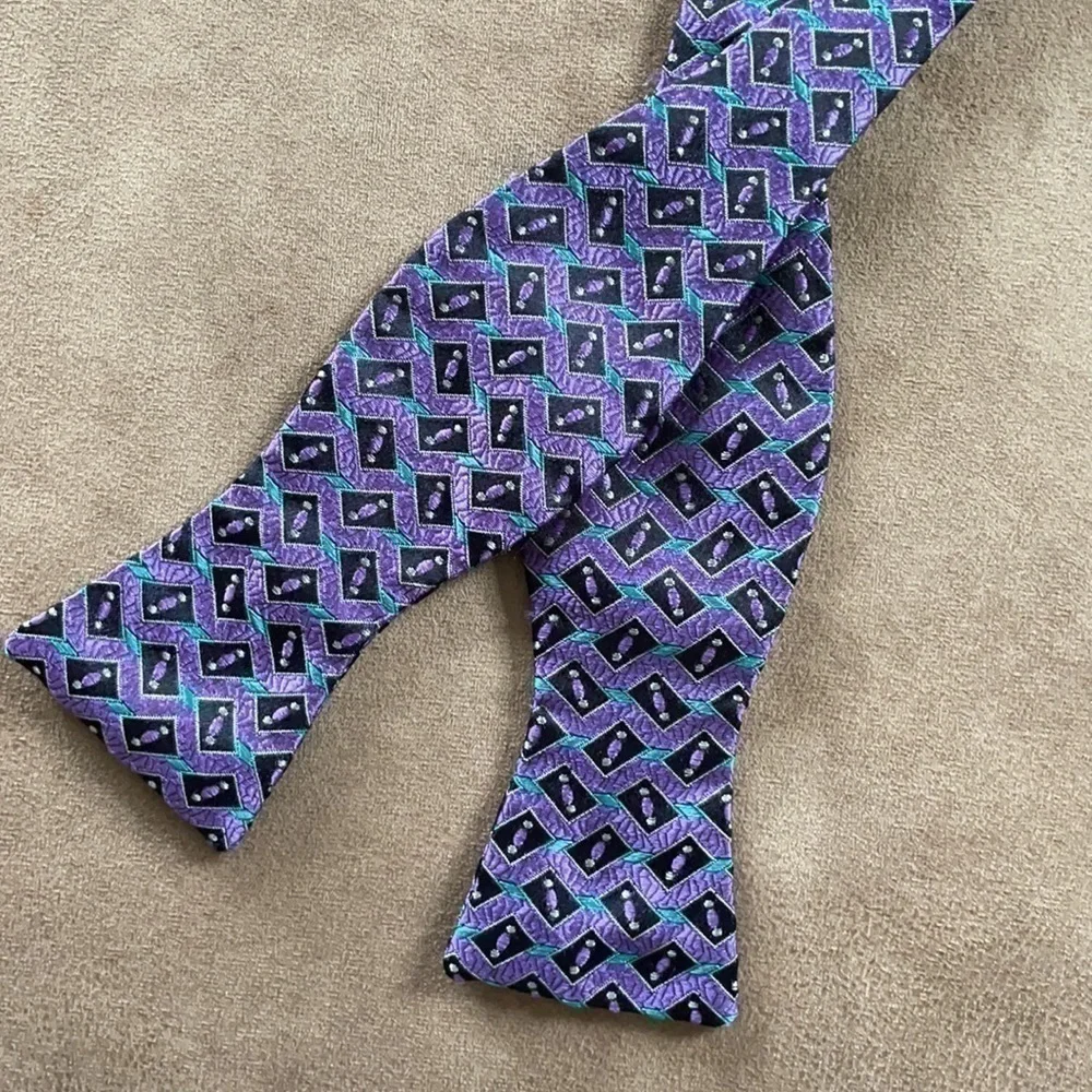 𝅺🗿host Pick🗿 💯 Silk Bow Tie - Adjustable
